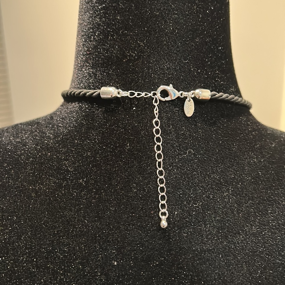 Silver statement necklace - Picture 4 of 5
